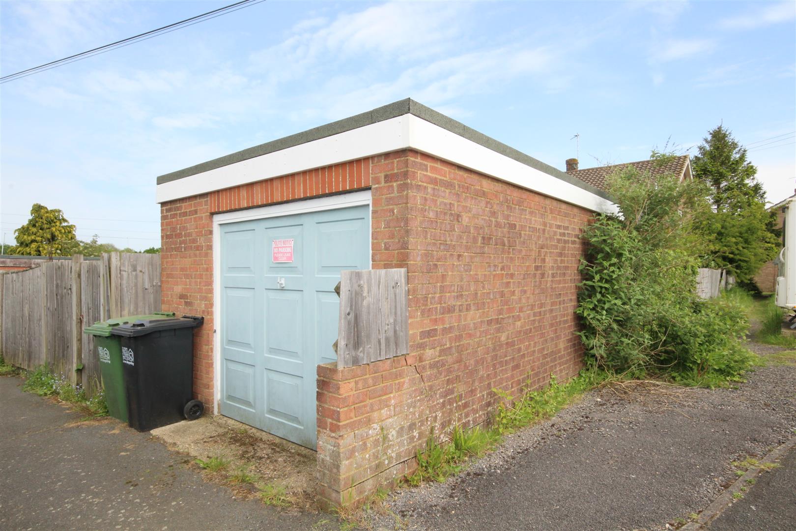 House Terraced MANOR PARK, UCKFIELD Rowland Gorringe